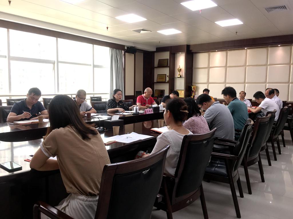 第一党支部会议现场.jpg 第一党支部会议现场.jpg